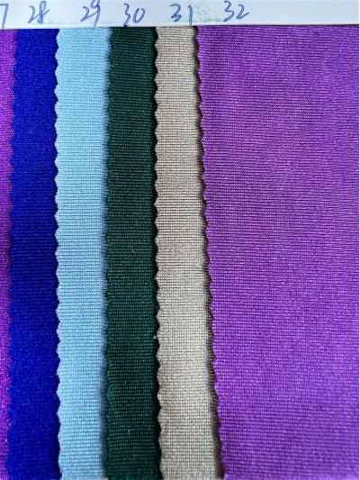 DG-BT recycled polyester glossy Lycra Composition: 82% recycled polyester 18% spandex Weight: 180g/㎡ detail view-1